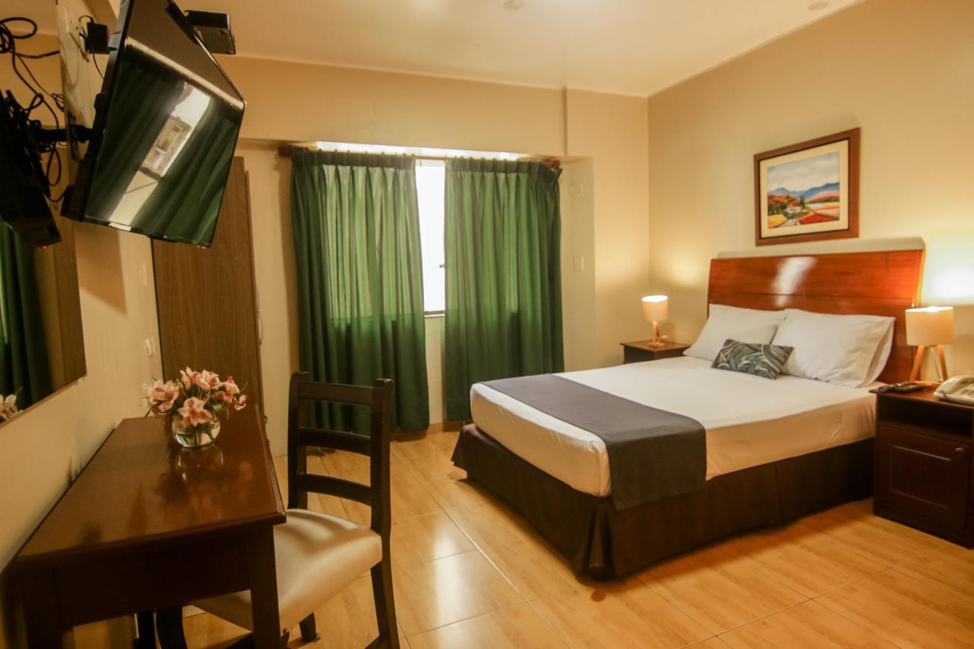 Epiqus Hotel Lima Exterior photo