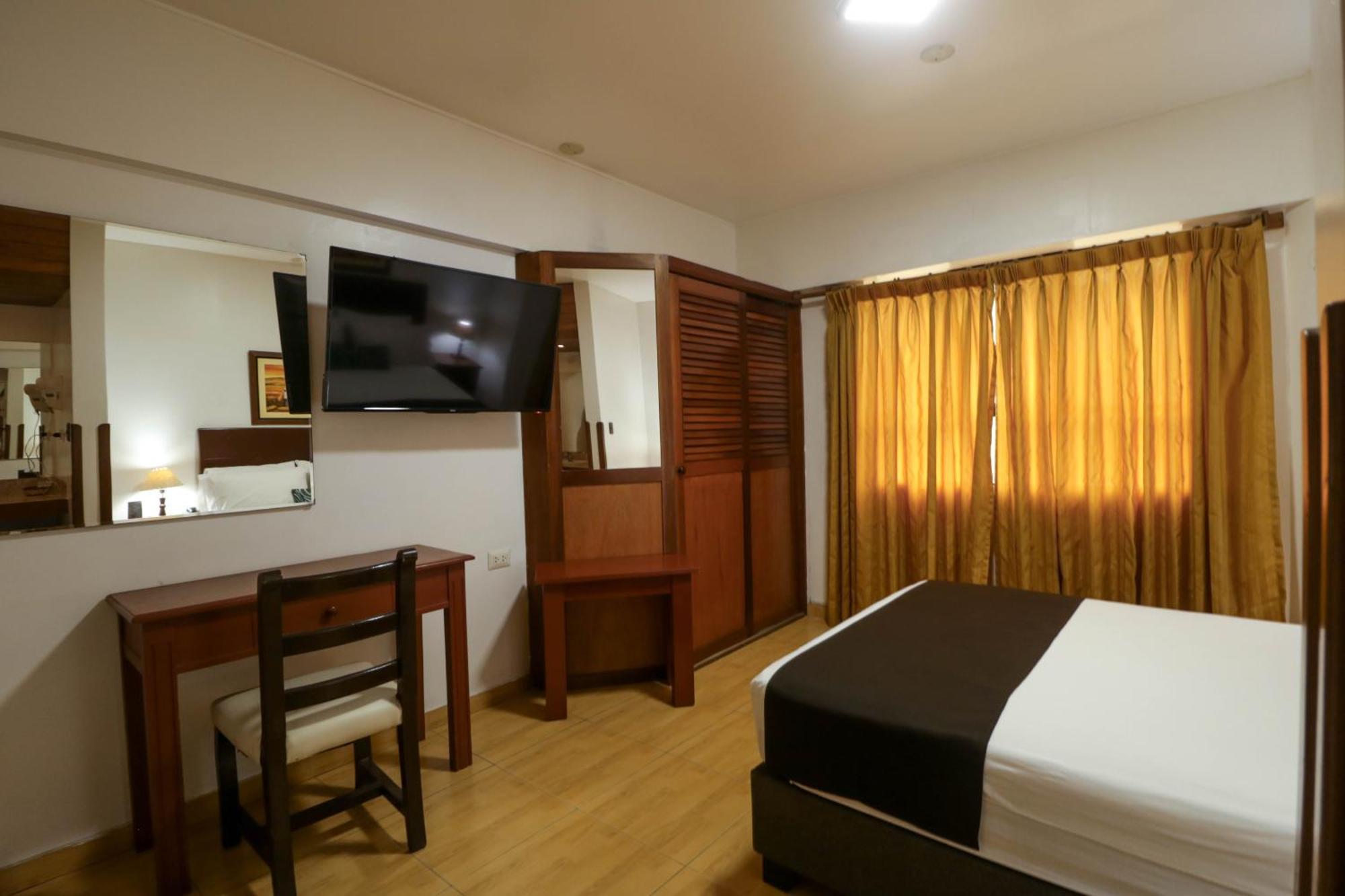Epiqus Hotel Lima Exterior photo