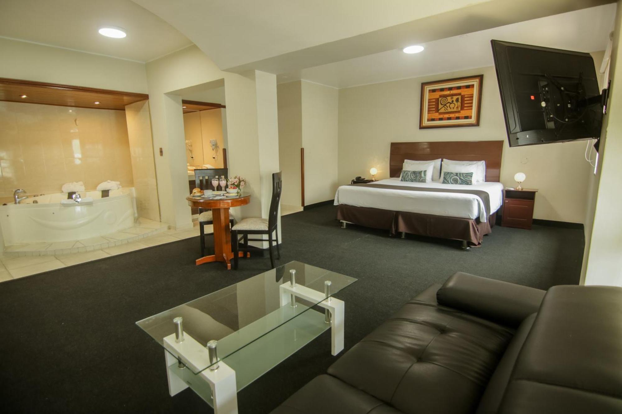 Epiqus Hotel Lima Exterior photo