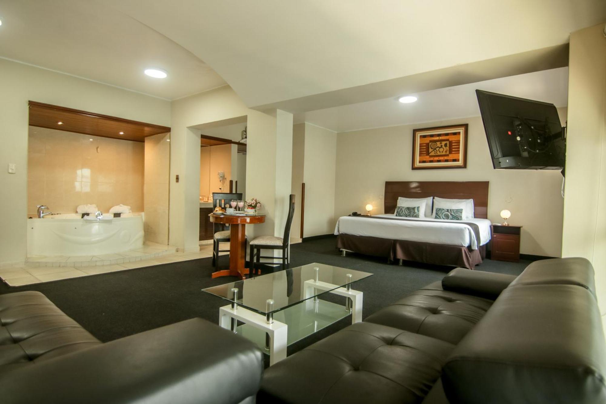 Epiqus Hotel Lima Exterior photo